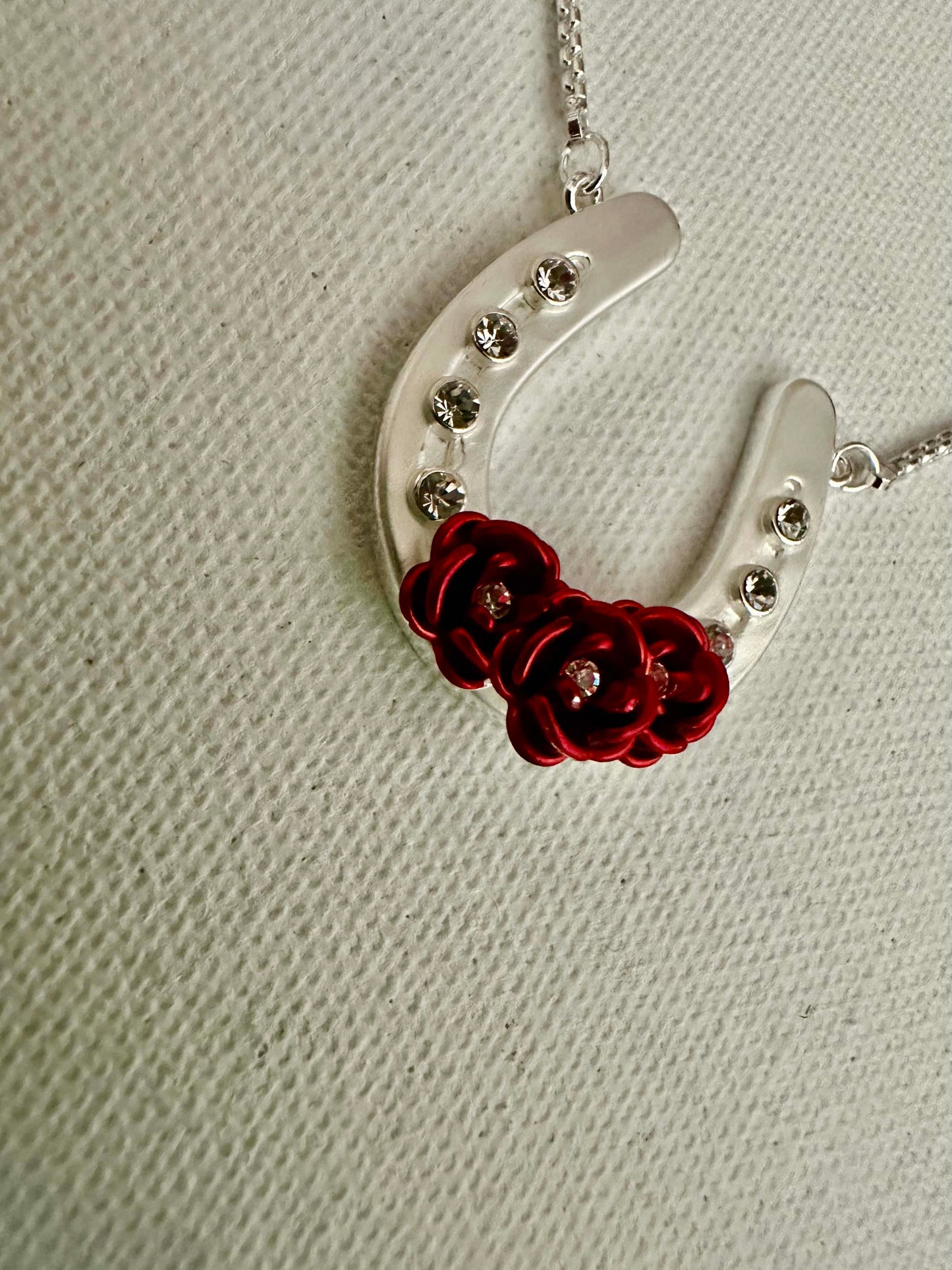 Equestrian: ARABIAN/Horseshoe with Roses Necklace