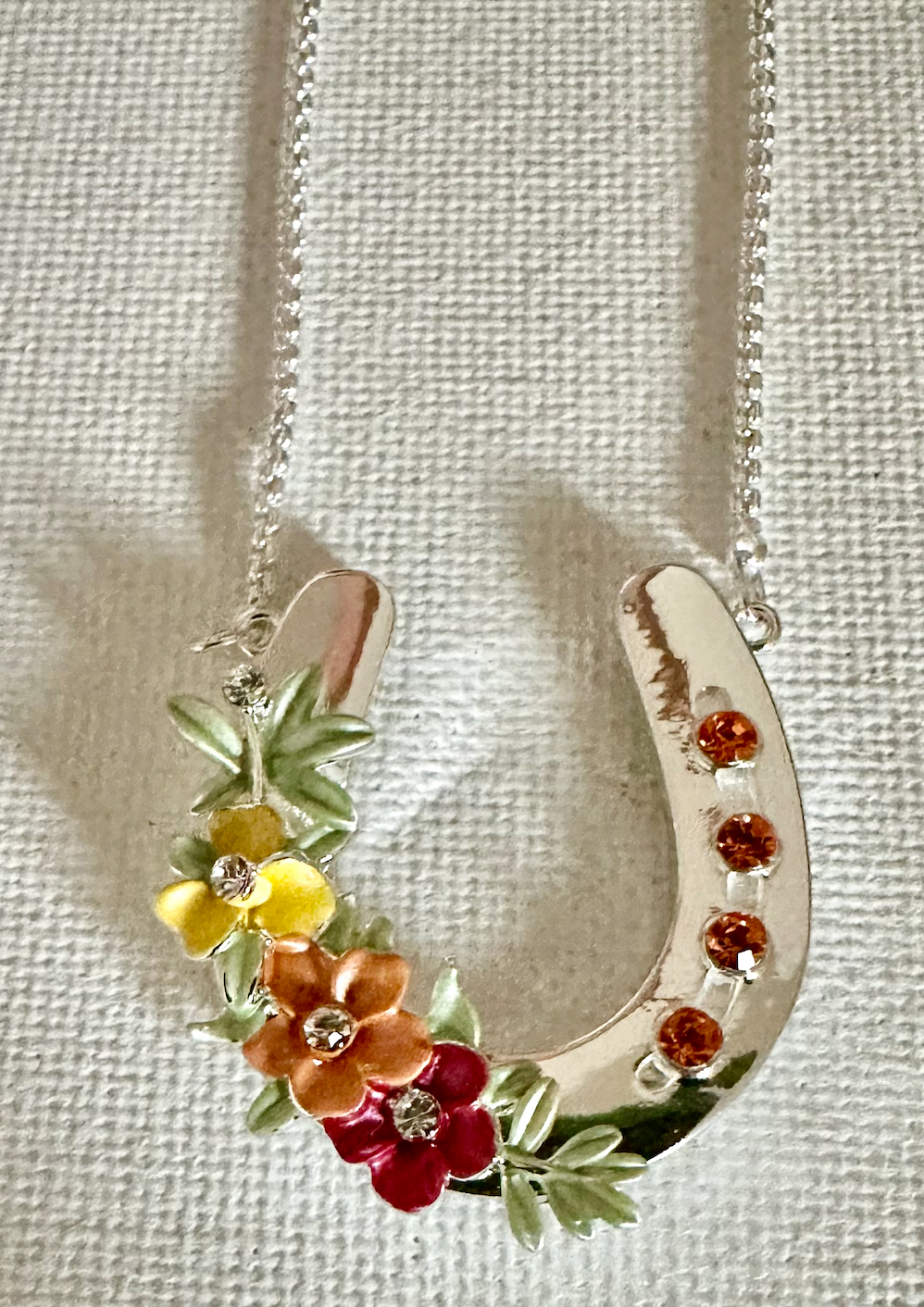 Equestrian: ARABIAN/Horseshoe with Flowers BOXED necklace