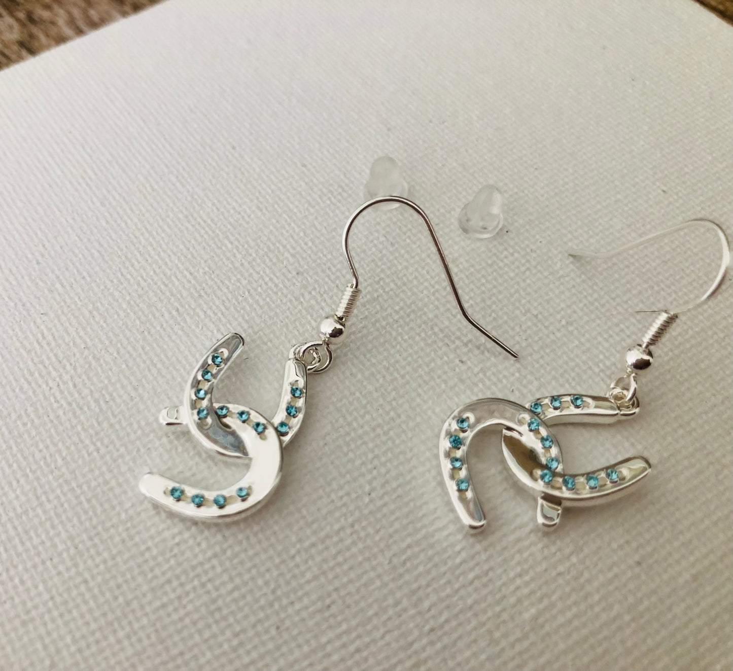 Horseshoes Earrings WIRE on CARD