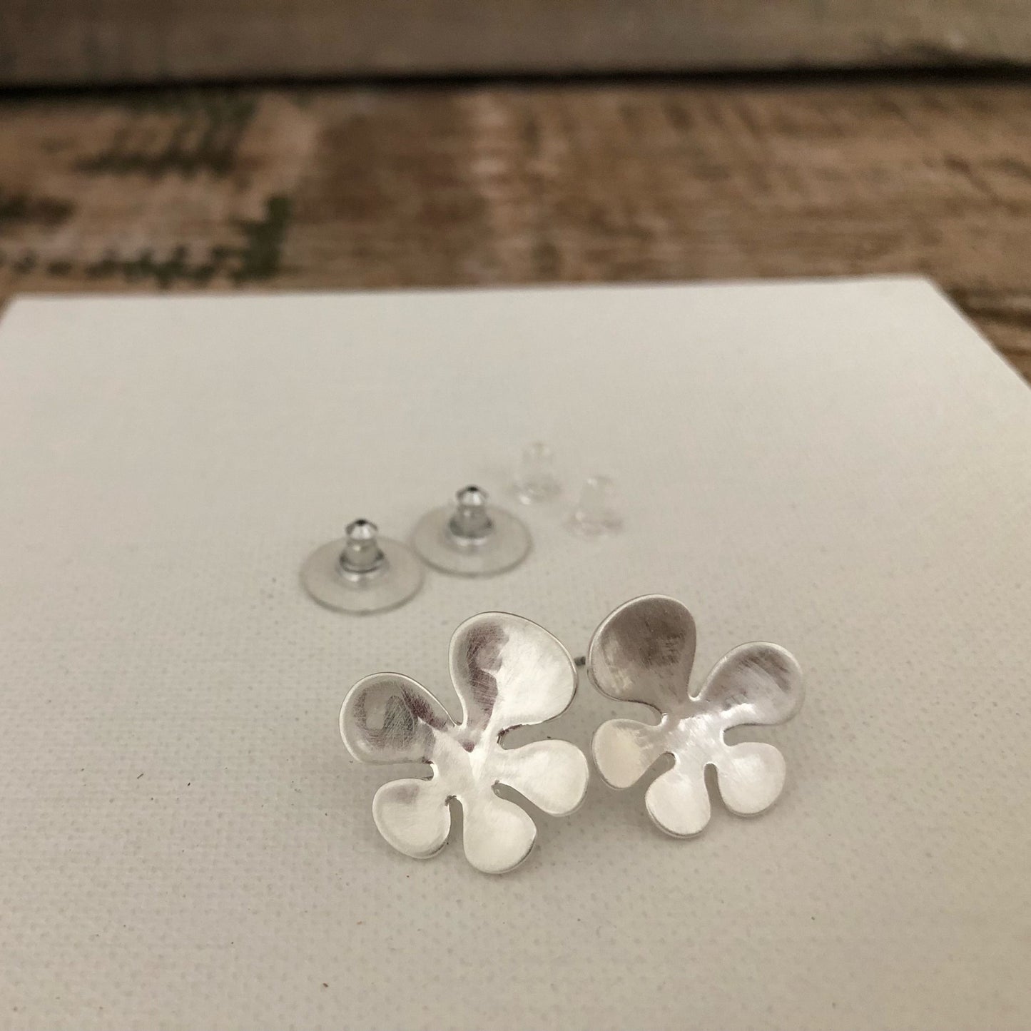 MOD flower Earrings