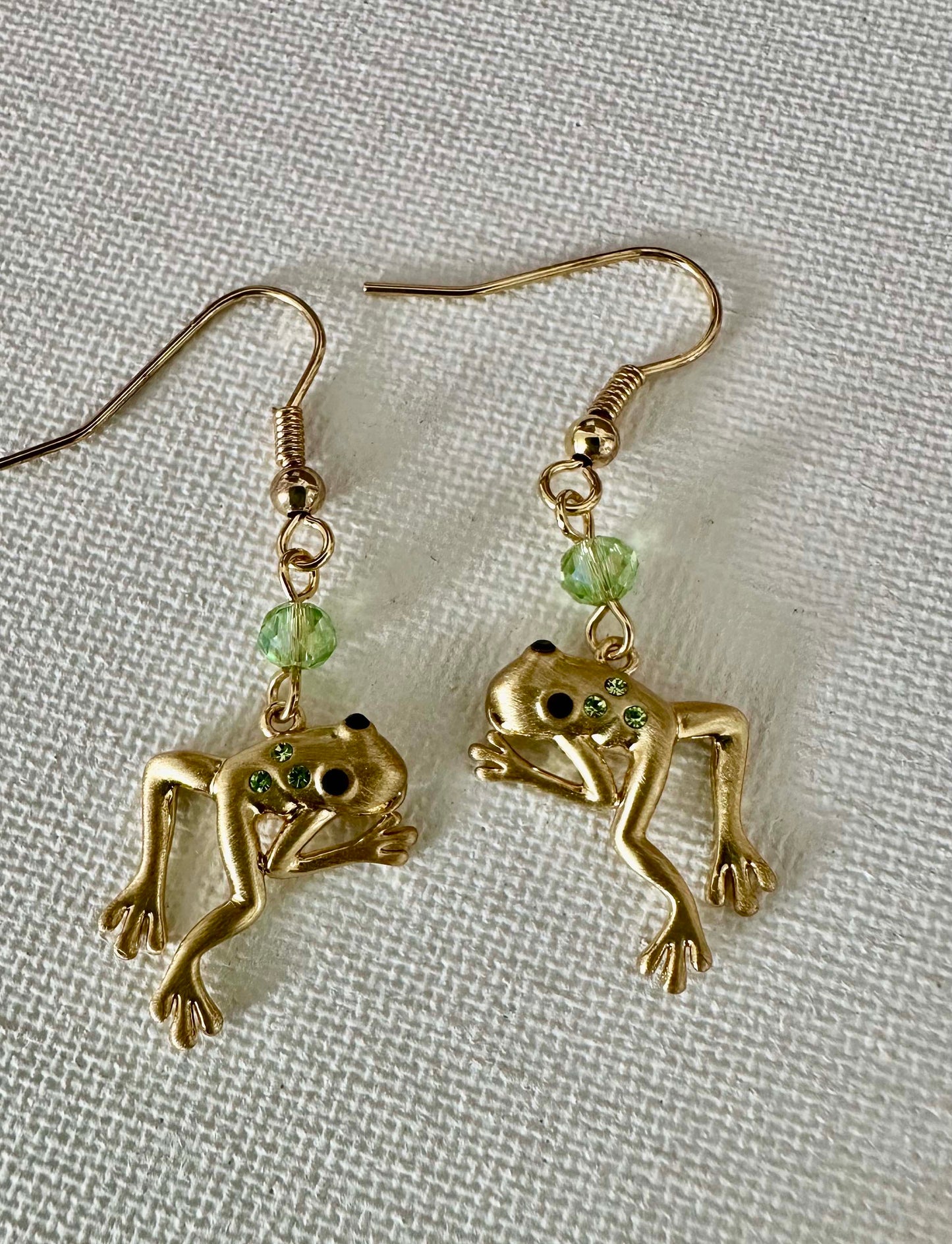 Frog Earrings/Wire jewelry