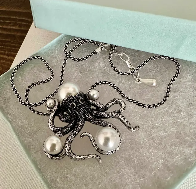 Octopus necklace