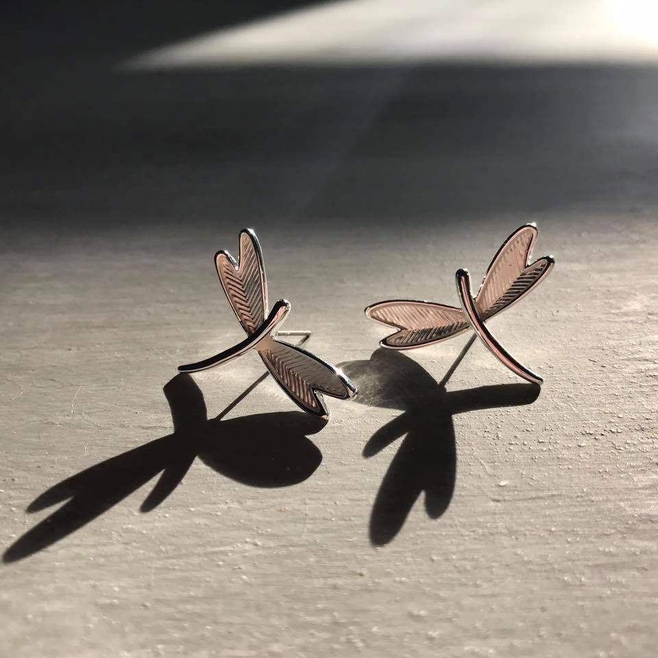 Dragonfly Earrings/Silver tone LG